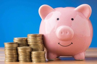 Porquinhos rosas são formatos tradicionais de cofrinhos -  (crédito: Freepik)