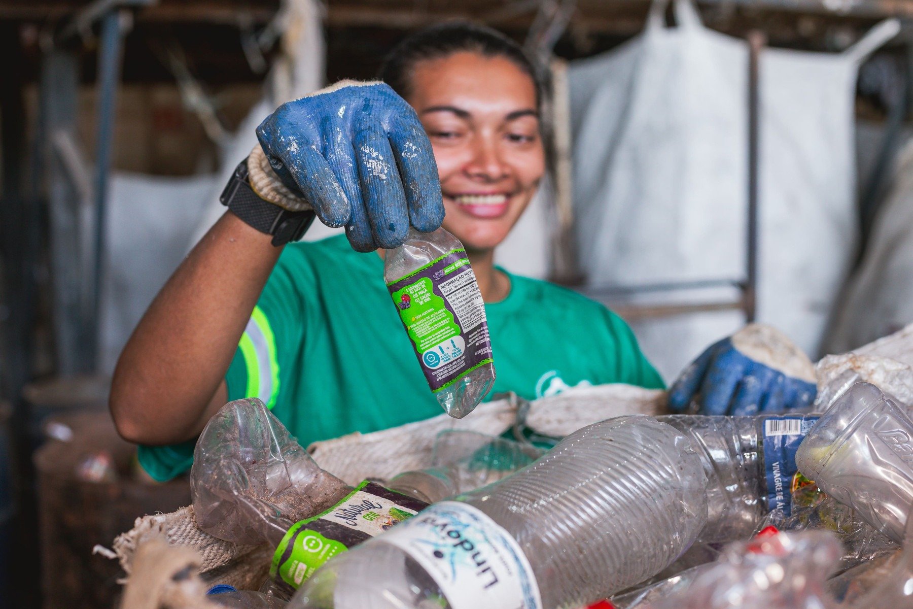 Decreto sobre plástico define metas de reciclagem até 2026 - DINO