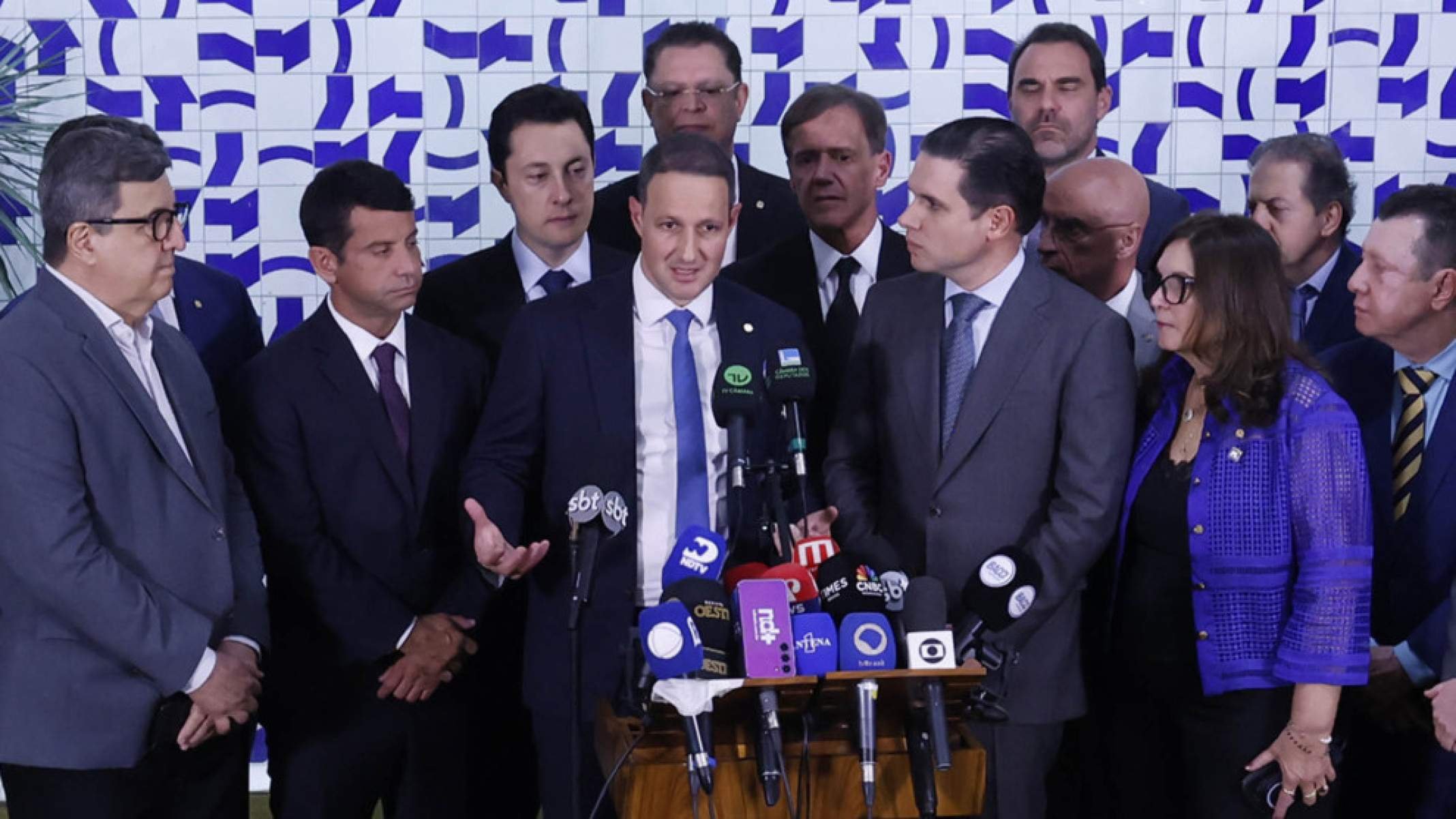 A guerra na Câmara pela autoria do PL do combate ao crime organizado - Platobr Politica