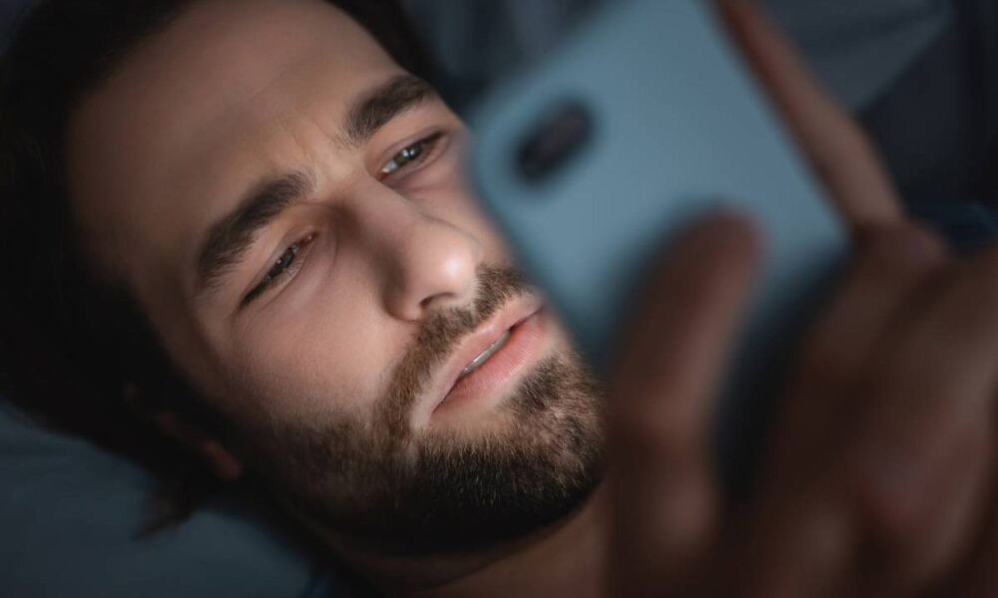 O hábito digital que pode estar destruindo sua saúde emocional - Tupi