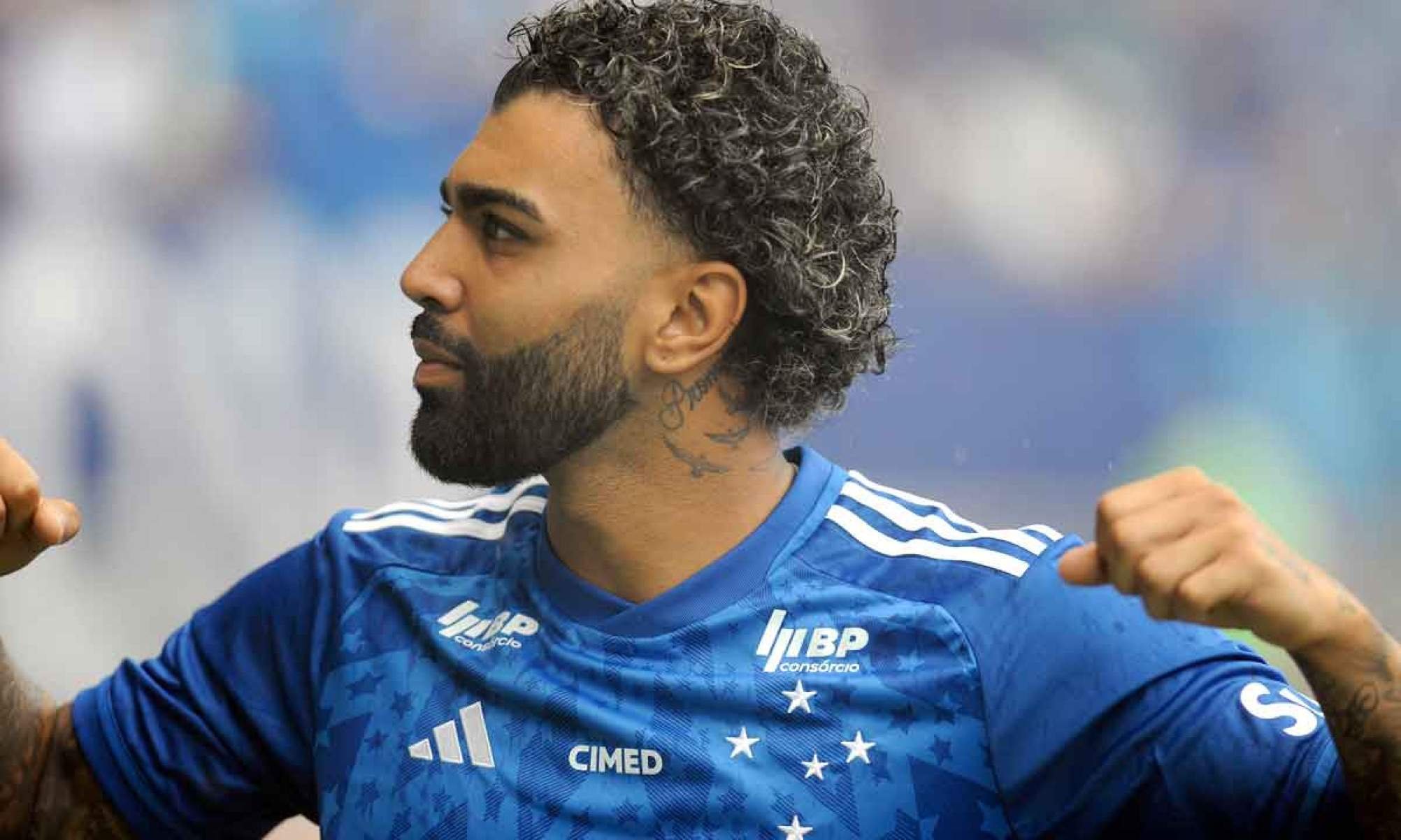 Um dos maiores entraves para uma possível saída de Gabigol, que é reserva na Raposa, é o alto salário, perto de R$ 3 milhões -  (crédito: Alexandre Guzanshe/EM/D.A. Press 4/1/25)