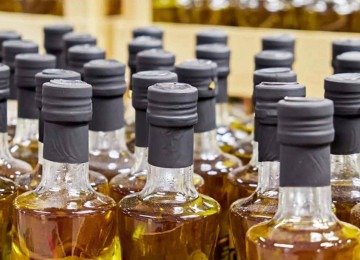 Garrafas de azeite; imagem meramente ilustrativa -  (crédito: Ministério da Agricultura e Pecuária/Divulgação)