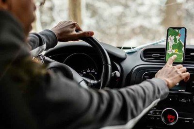 Também há requisitos para os motoristas, que precisam ter realizado mais de 100 viagens em outras categorias (exceto Uber Moto, Envios Moto e Uber Táxi) e manter uma média de avaliação igual ou superior a 4,85 pontos. -  (crédito:  Imagem Freepik)