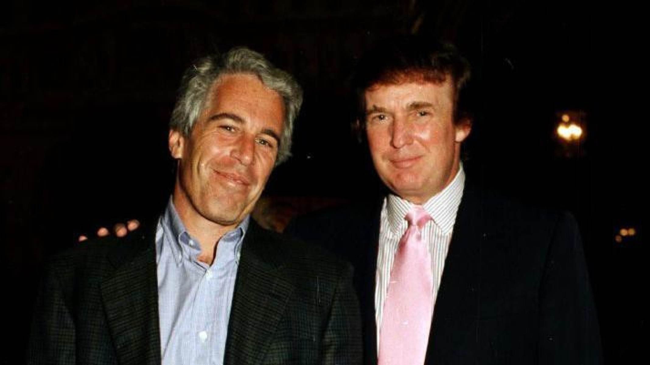 O que se sabe sobre novos e-mails de Epstein que citam Trump - BBC