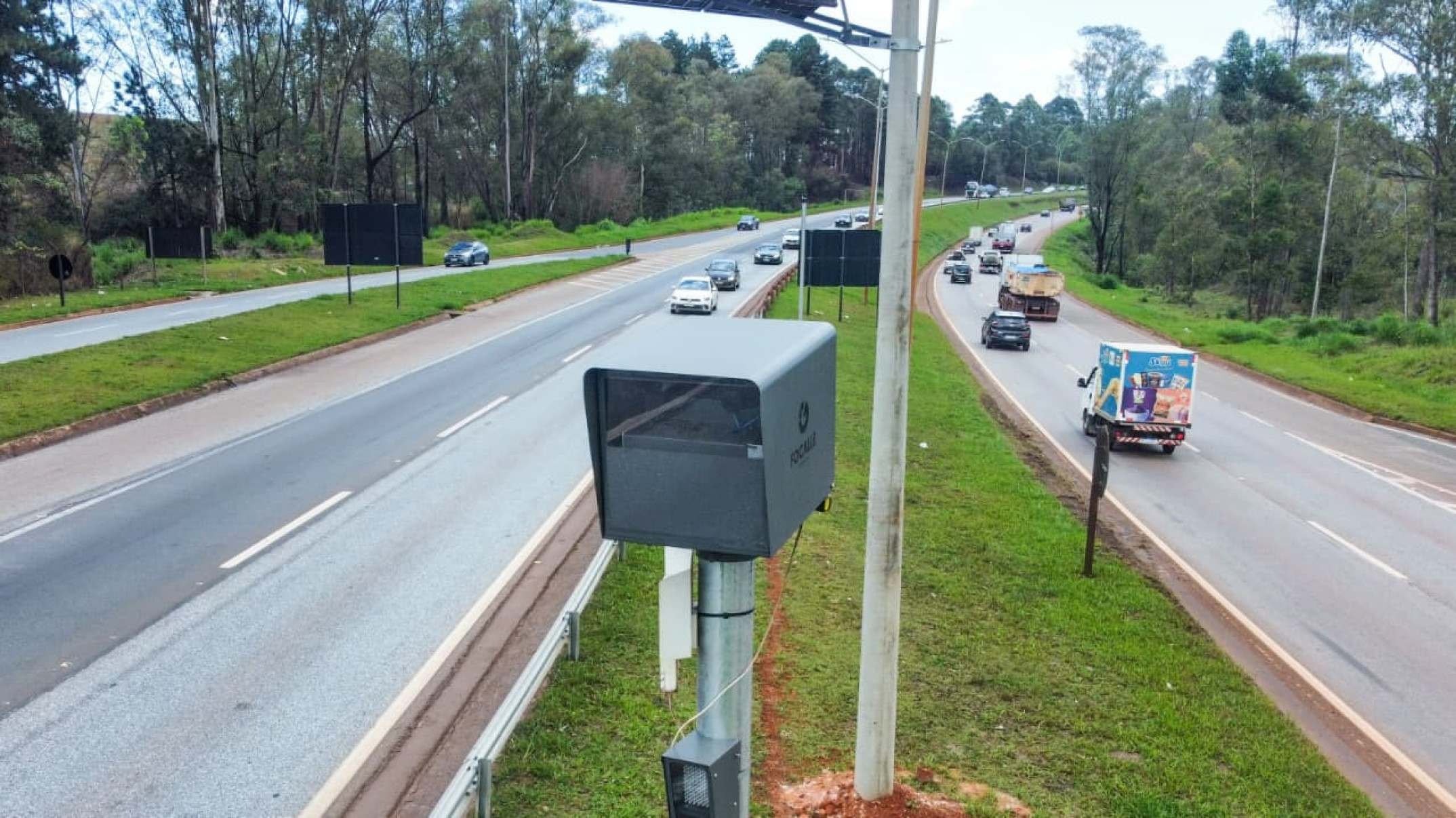 Tecnologia promete reduzir acidentes e mudar comportamento de motoristas, mas ainda não há previsão para aplicação de multas