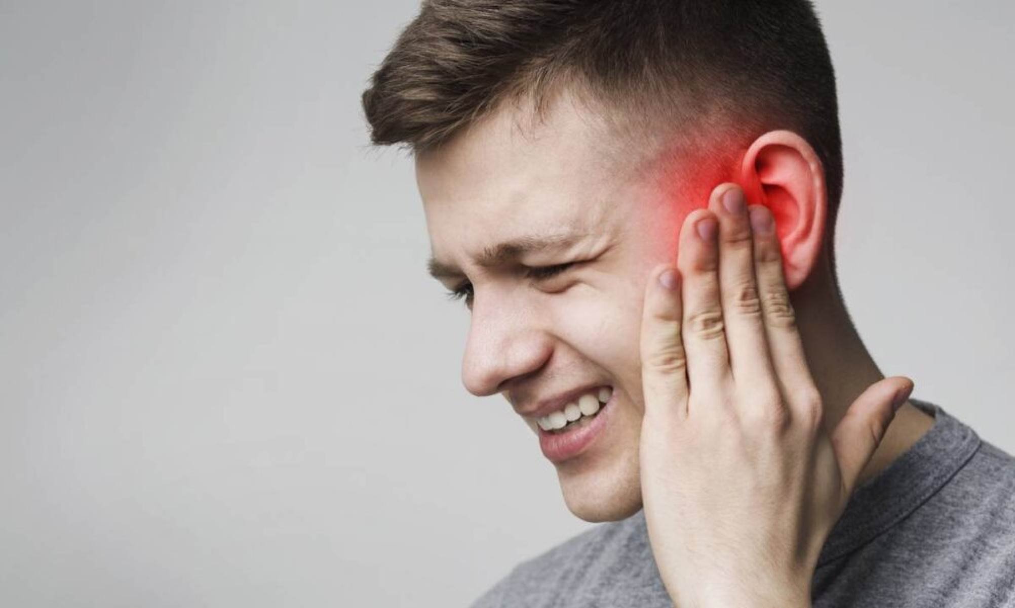 Quando o ouvido apita de repente, seu corpo pode estar tentando avisar algo - Tupi