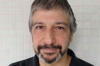 Jorge Emil vence o Prêmio Cruz e Sousa com 'O grito controlado'