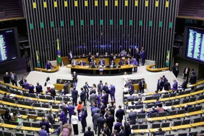 A Câmara dos Deputados, com vinte partidos, com deputados sem vínculos com eleitores e com mandatos em branco, não tem como funcionar -  (crédito: Mário Agra/Câmara dos Deputados – 2/8/24)