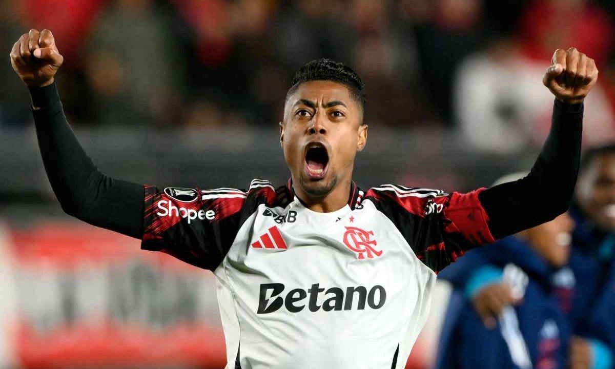 Investigado por envolvimento em manipulação de resultados para favores apostadores, Bruno Henrique, do Flamengo, foi absolvido pelo STJD -  (crédito: Luís Robayo/AFP)