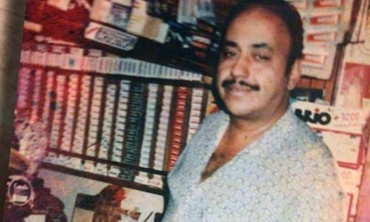 Fundado em 1937 por Jos&eacute; In&aacute;cio dos Santos, o Caf&eacute; Bahia carrega o nome da rua onde se instalou inicialmente