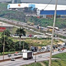 Ministério dos Transportes vai rever contrato de concessão da BR-381 - Jair Amaral/EM/D.A Press