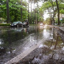 Chove forte em regiões de BH neste domingo de Enem (16/11) - Leandro Couri/EM/D.A Press.