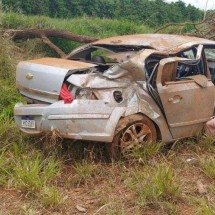 MG: casal morre em capotamento de carro na interseção da BR-354 com BR-262 - Reprodu&ccedil;&atilde;o CBMMG