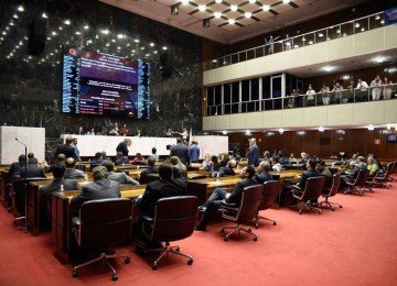 Deputados votam o Propag sem conhecer a real situação financeira de Minas -  (crédito: Guilherme Dardanhan/ALMG – 28/9/23)