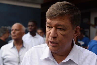 Senador Carlos Viana, presidente da CPMI do INSS, afirma que apoio político sustentou esquema que sobreviveu a três governos e alcançou parlamentares de 17 estados       -  (crédito: Túlio Santos/EM/D.A.Press. Brasil)