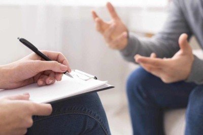 O que a psicologia diz sobre quem vive pedindo conselho mas nunca muda? -  (crédito: Tupi)