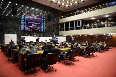 Deputados votam o Propag sem conhecer a real situação financeira de Minas -  (crédito: Guilherme Dardanhan/ALMG – 28/9/23)