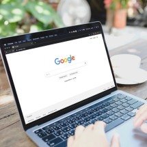 Consultas ao "Dr. Google" são risco: uso de IA pode ampliar problemas - FreePik