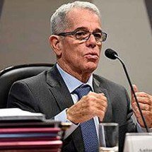 OS DESAFIOS DA APLICAÇÃO DO DIREITO PENAL NA ERA DIGITAL   - Uma vida dedic - Divulgação