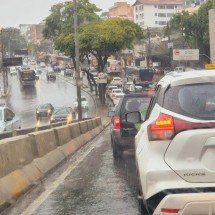 Chuva em BH complica o trânsito e deixa semáforos fora de operação - Jair Amaral/EM/D.A.Press