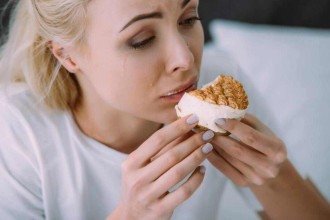 Os erros na alimentação que podem piorar sua ansiedade e seu estresse