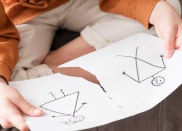 Muitas mães querem abrir mão da pensão para ter paz no divórcio, mas isso é impossível, pois a pensão é um direito do filho, não da mãe -  (crédito: Freepik)