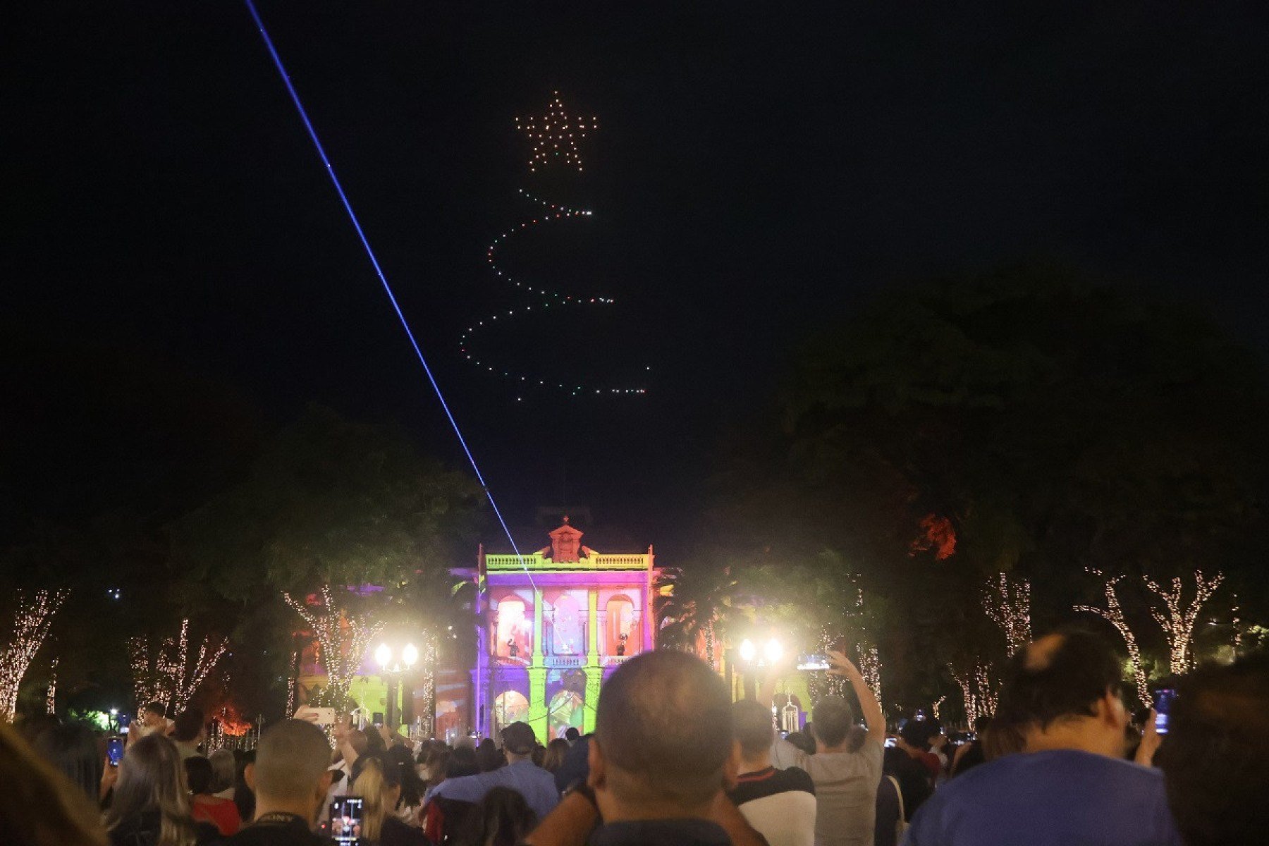 Decoração inclui fachos de laser-Marcos Vieira/EM/D.A.Press