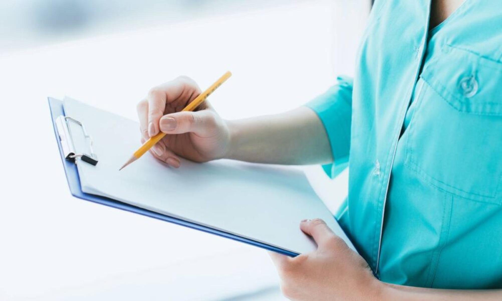 Falta de vírgula em receita provoca overdose fatal em bebê de dois meses - Tupi