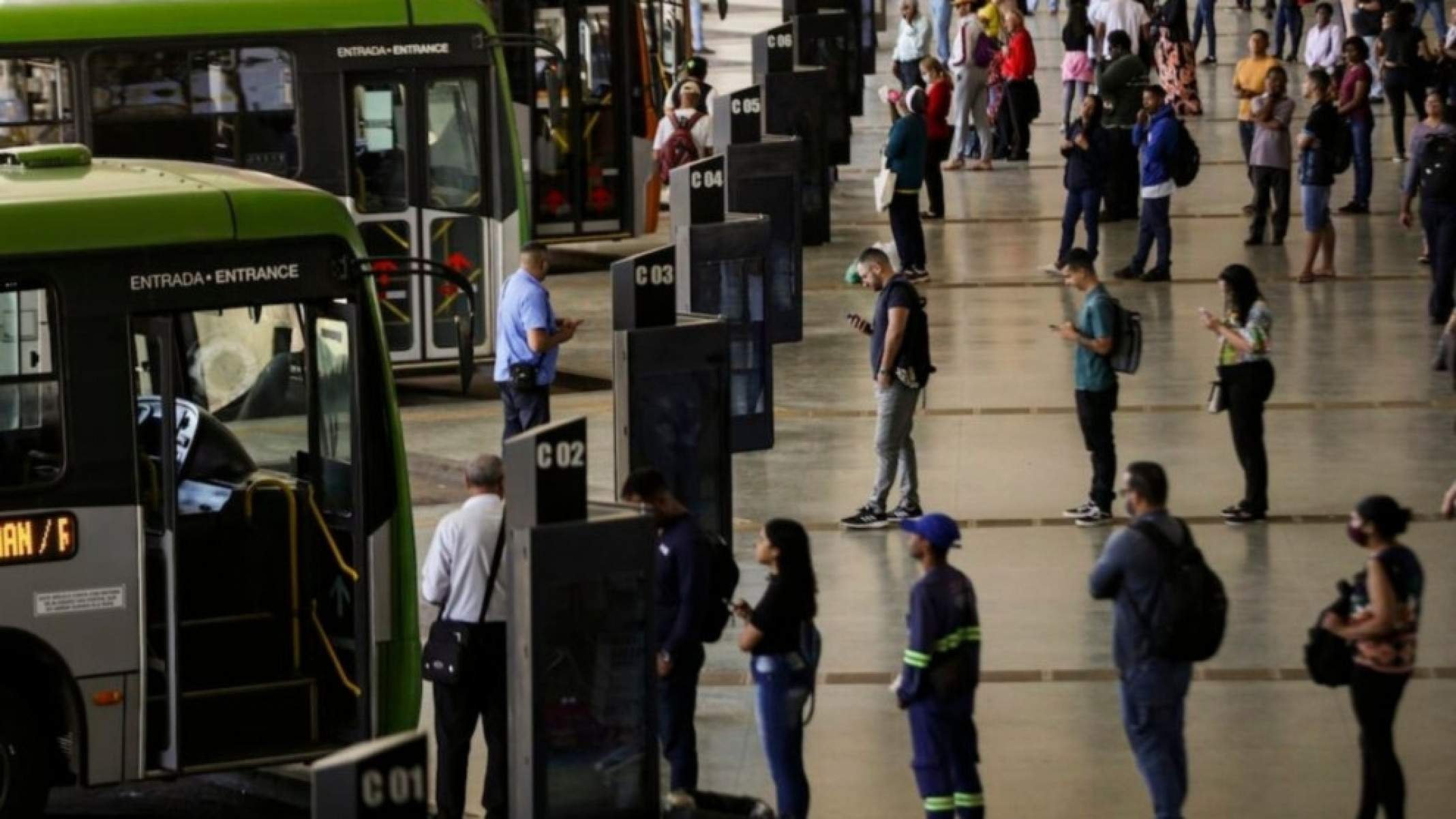 Conflito entre aplicativos e empresas de ônibus será debatido em audiência na PGR - Platobr Economia