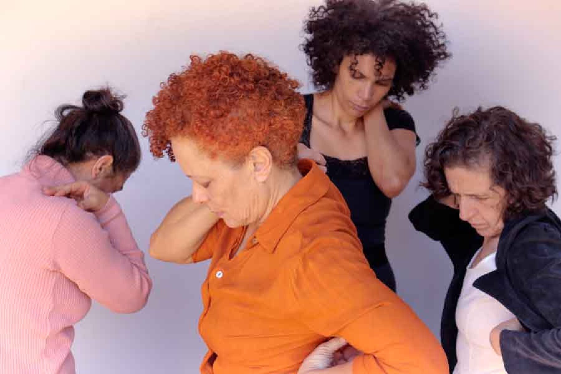 O agrupamento Mulheres na Dan&ccedil;a, formado pelas dan&ccedil;arinas Marcia Neves, Marise Dinis, Flavia Lopes e Gabriela Christ&oacute;faro convidou Rita Clemente para dirigir a montagem