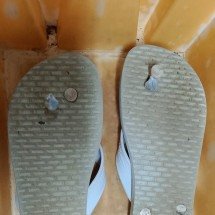 Detento sai para fazer o Enem e volta para presídio com drogas no chinelo - Sejusp/Divulgação