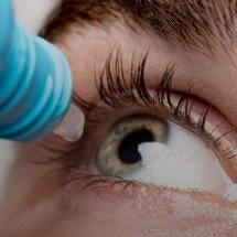 ‘Piercing no olho’ causa espanto, mas tem explicação simples - Freepik