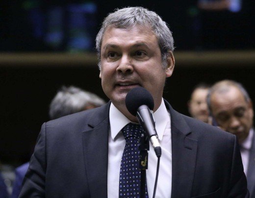 O deputado Lindbergh farias (PT-RJ) criticou a aprovação do substitutivo do PL Antifacção - (crédito: Kayo Magalhães / Câmara dos Deputados) O deputado Lindbergh farias (PT-RJ) criticou a aprovação do substitutivo do PL Antifacção - (crédito: Kayo Magalhães / Câmara dos Deputados)