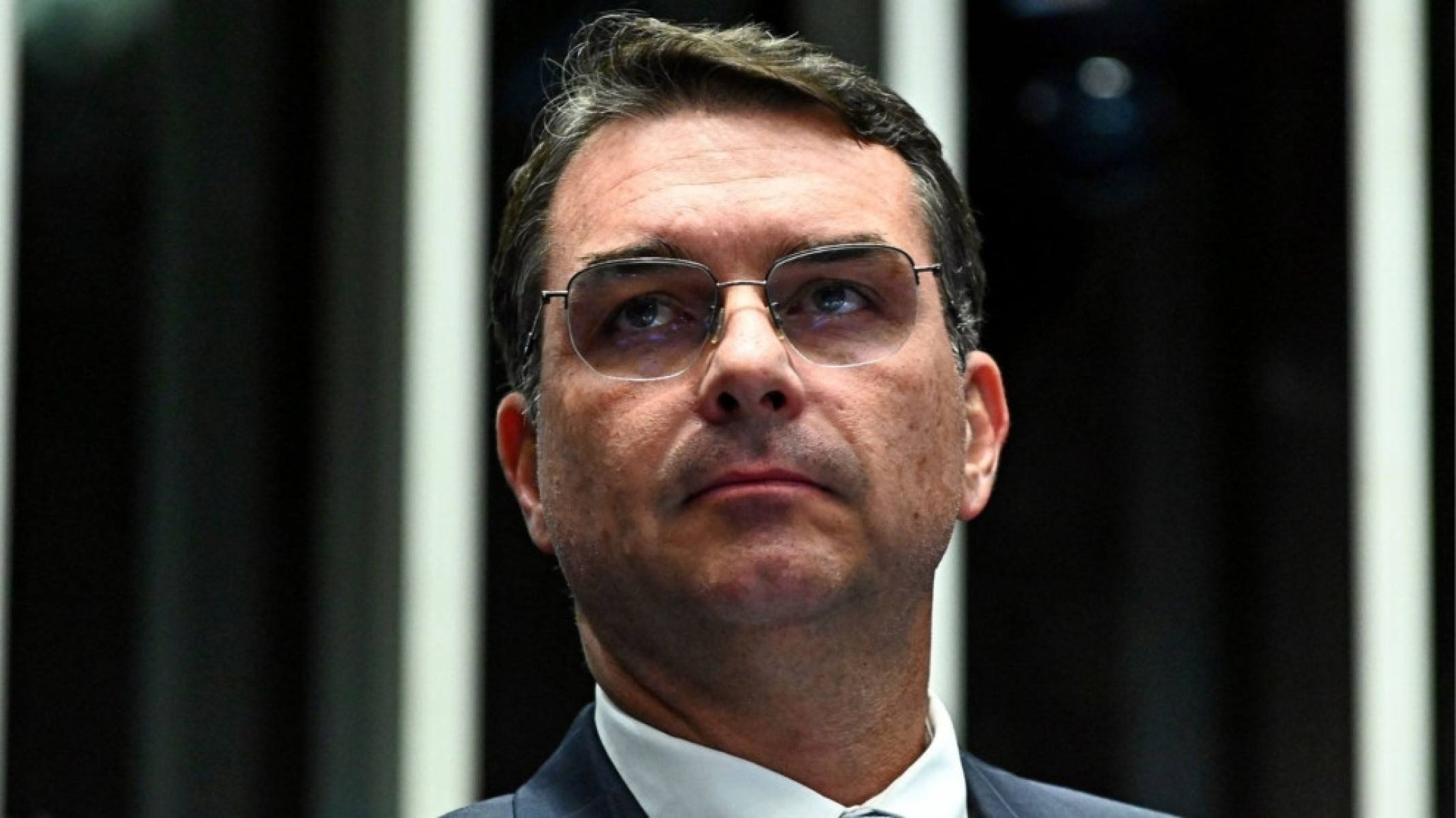 Flávio Bolsonaro Presidente? Centrão reage com "veneno" à candidatura - Platobr Politica