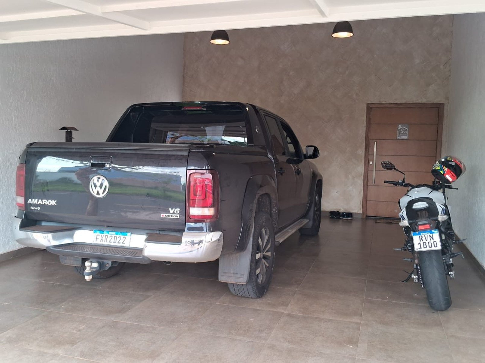 O grupo também estava envolvido em crimes de receptação e tráfico de drogas, causando prejuízos econômicos e sociais a propriedades rurais e à população local