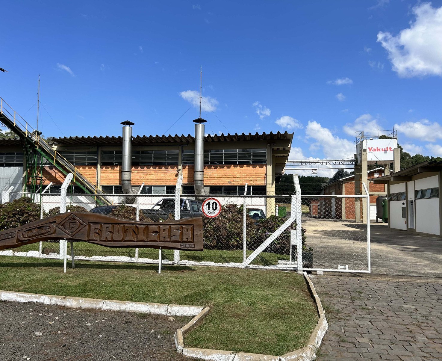 Fábrica da Yakult em Santa Catarina recebe certificação internacional - DINO