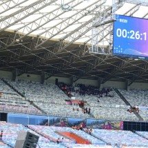 Aula frustrada no Mineirão: veja momento em que estudantes trocam socos - Leandro Couri / EM / D.A Press