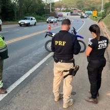 MG: motociclista tem parte da perna decepada ao invadir contramão na BR-116 - R&aacute;dio Muria&eacute;/Reprodu&ccedil;&atilde;o