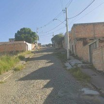Jurado por agiotas é perseguido e morto na porta de casa, na Grande BH - Reprodução/Google StreetView