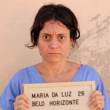 Mulher confundida com paciente psiquiátrica na peça ‘Ligação perdida’  - Vinícius Alves/Divulgação