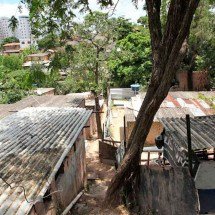 Chuvas impõem clima de medo a BH, agravado pelas desigualdades sociais - Edésio Ferreira/EM/D.A Press