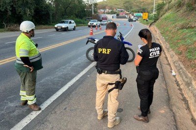 Servi&ccedil;o de Atendimento M&oacute;vel de Urg&ecirc;ncia (Samu) de Muria&eacute; prestou atendimento e encaminhou a v&iacute;tima ao Hospital S&atilde;o Paulo -  (crédito: R&aacute;dio Muria&eacute;/Reprodu&ccedil;&atilde;o)