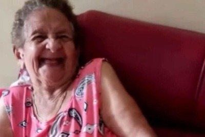 Vídeo: neto recria gesto da infância e surpreende avó com Alzheimer em visita -  (crédito: Tupi)