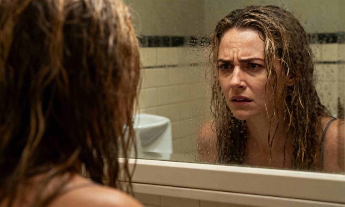 O erro comum no banho que enfraquece o cabelo sem você perceber - (crédito: Tupi)