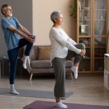 Autonomia e segurança: as vantagens de pessoas 60+ treinarem em casa - FreePik