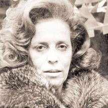 Muitas mulheres em uma: biografia detalha trajetória e luta de  Zuzu Angel