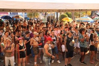 Parada do Orgulho LGBTQIA+ ocorre neste domingo em cidade da Grande BH