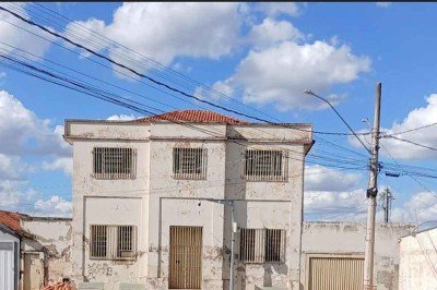 No primeiro prédio público de Ibiá será instalado o primeiro museu dos Quilombos do Brasil

 -  (crédito: PREFEITURA DE IBIÁ/DIVULGAÇÃO)