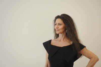 Maria Fernanda C&acirc;ndido durante coletiva &agrave; imprensa no Centro Cultural Unimed-BH Minas, onde ser&aacute; apresentada a pe&ccedil;a 'Balada acima do abismo', no s&aacute;bado (22/11) -  (crédito: Alexandre Guzanshe/E.M/D.A Press)