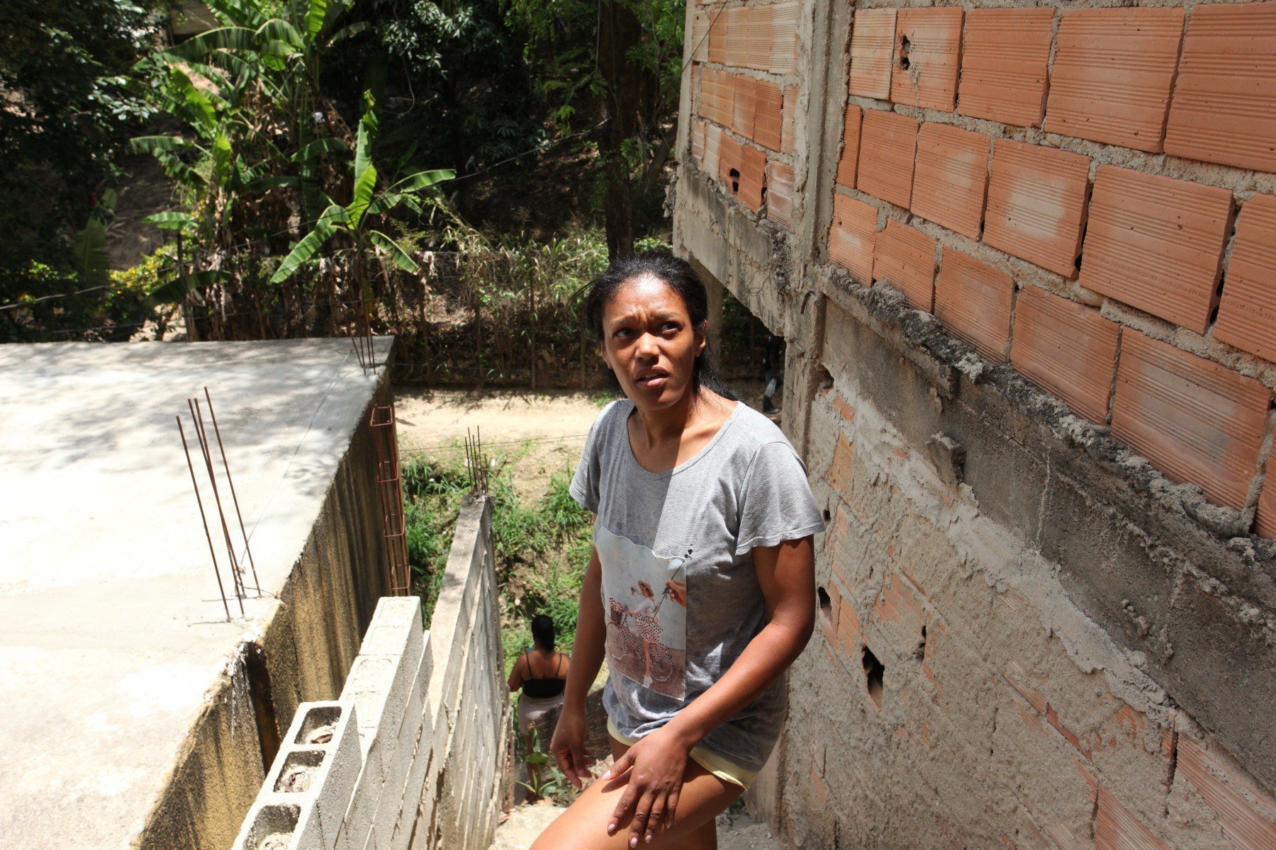 O perigo se multiplica nas parcelas de menor renda da população, agravado ainda pelas mudanças climáticas.-Edésio Ferreira/EM/D.A Press